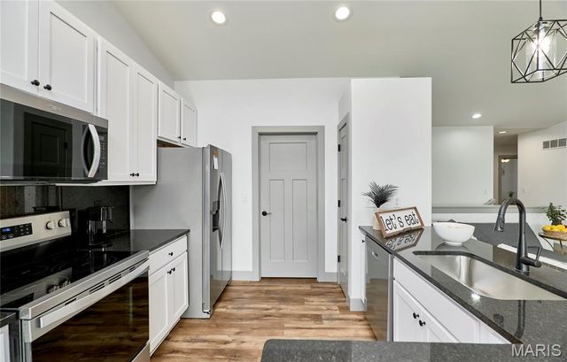 28730 Woodland Heights Drive, Warrenton, MO 63383