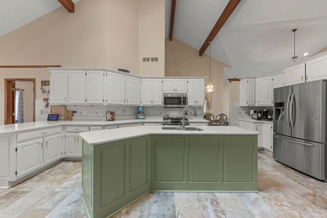 9040 Frances Lane, Orland Park, IL 60462
