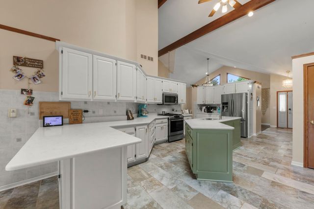 9040 Frances Lane, Orland Park, IL 60462
