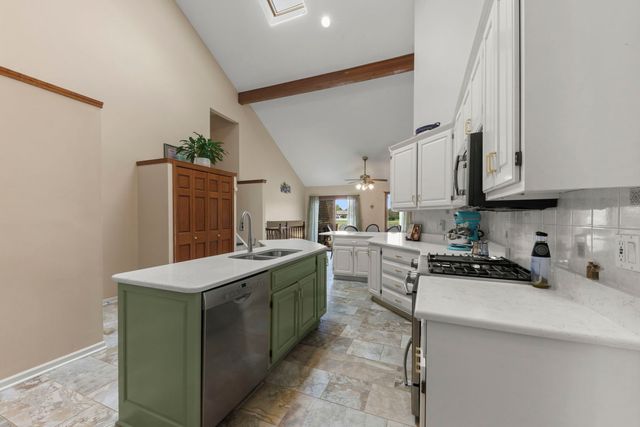 9040 Frances Lane, Orland Park, IL 60462