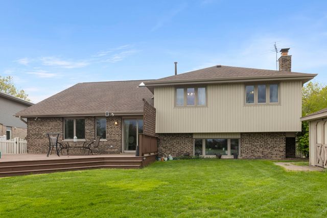 9040 Frances Lane, Orland Park, IL 60462