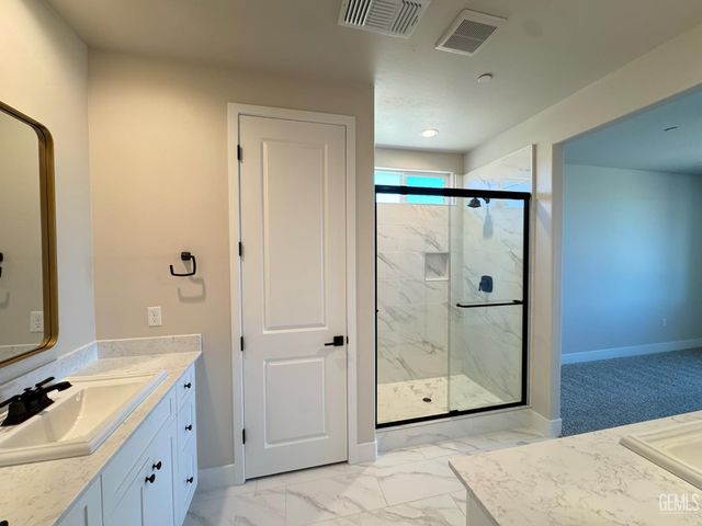 7308 Garrison, Bakersfield, CA 93311