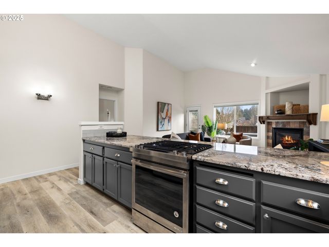 20672 Sw SANTA FE Ter, Sherwood, OR 97140