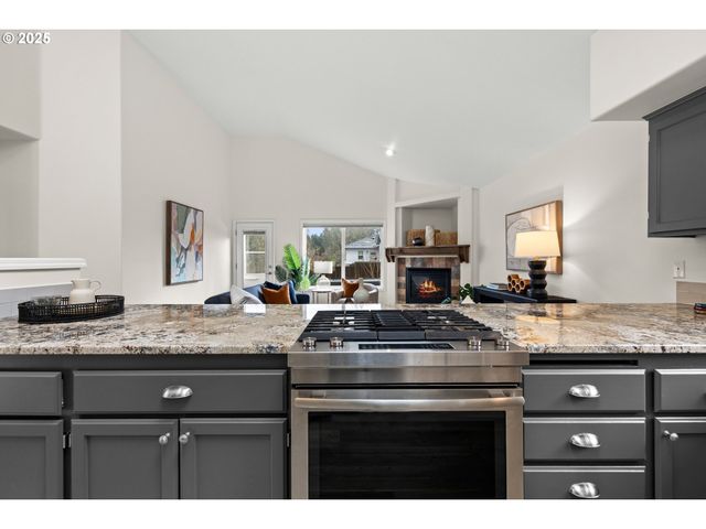 20672 Sw SANTA FE Ter, Sherwood, OR 97140