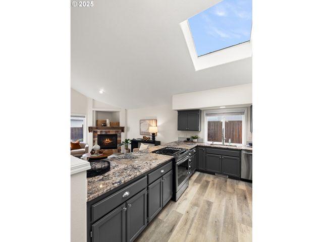 20672 Sw SANTA FE Ter, Sherwood, OR 97140