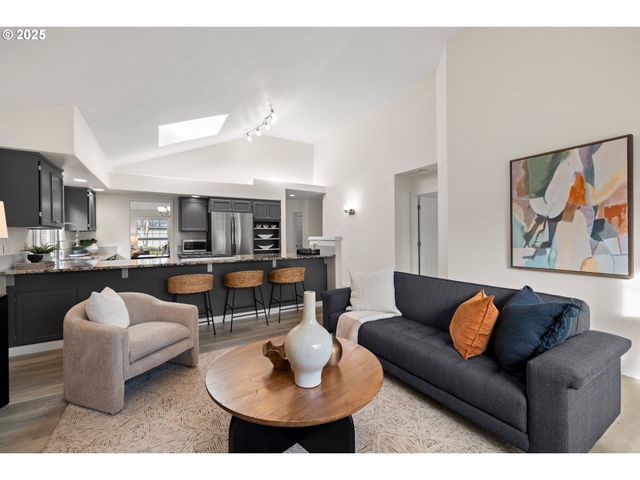 20672 Sw SANTA FE Ter, Sherwood, OR 97140