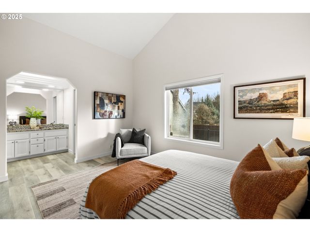 20672 Sw SANTA FE Ter, Sherwood, OR 97140