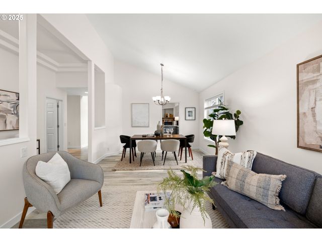 20672 Sw SANTA FE Ter, Sherwood, OR 97140