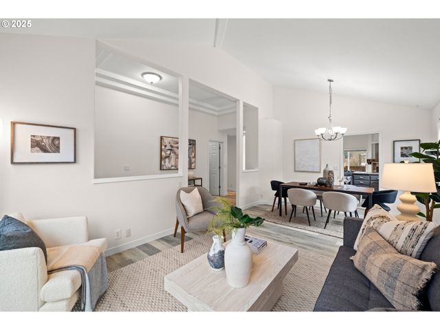 20672 Sw SANTA FE Ter, Sherwood, OR 97140