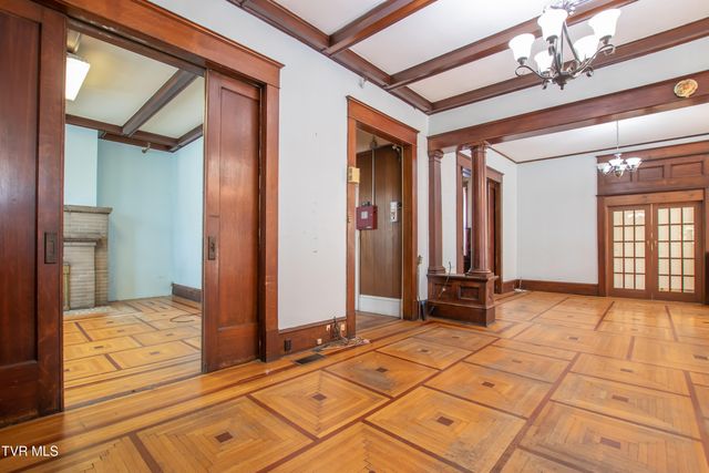 200 Solar Street, Bristol, VA 24201