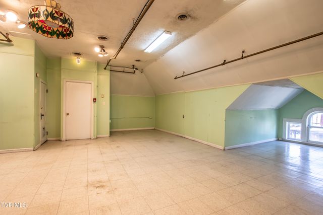 200 Solar Street, Bristol, VA 24201