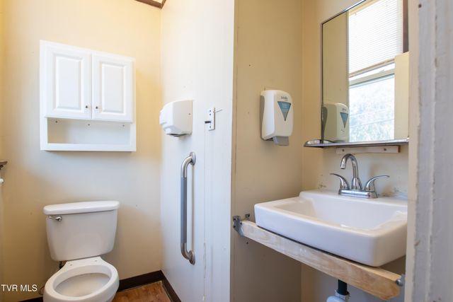 200 Solar Street, Bristol, VA 24201