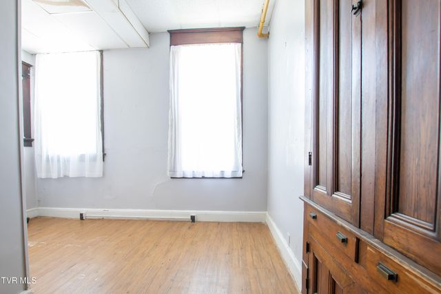 200 Solar Street, Bristol, VA 24201