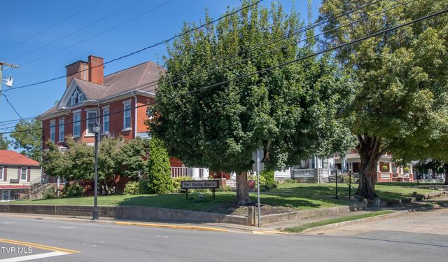 200 Solar Street, Bristol, VA 24201