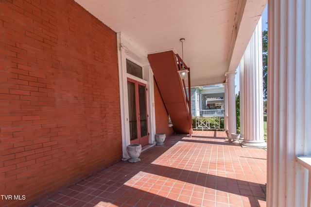 200 Solar Street, Bristol, VA 24201