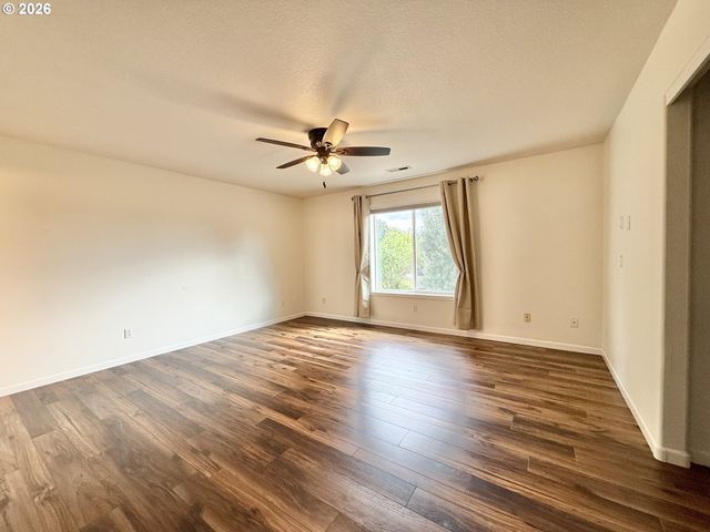 5164 P St, Washougal, WA 98671