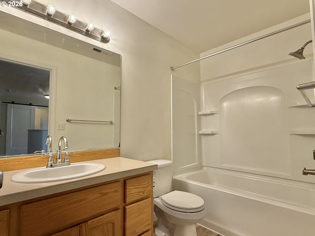 5164 P St, Washougal, WA 98671