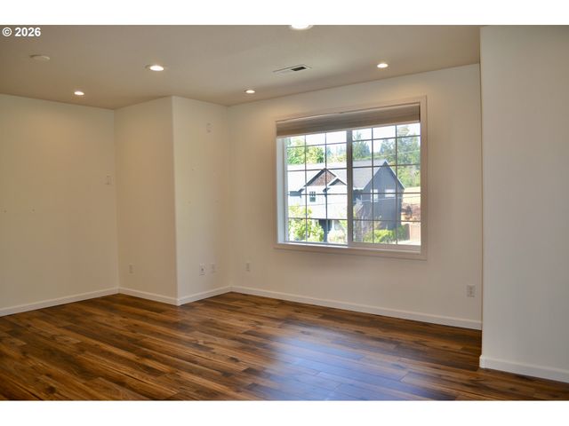 5164 P St, Washougal, WA 98671