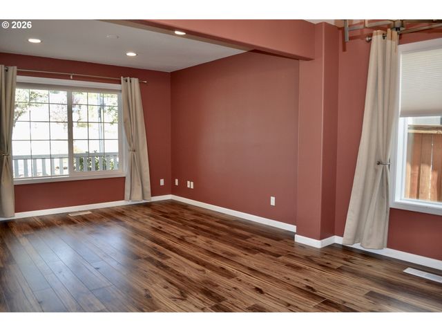 5164 P St, Washougal, WA 98671