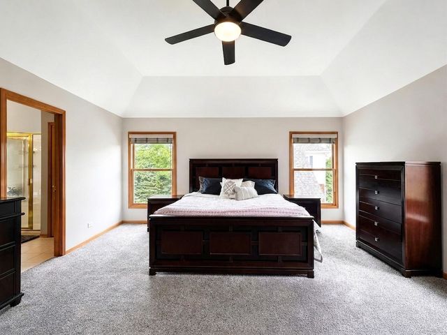 376 Amy Court, Glen Ellyn, IL 60137