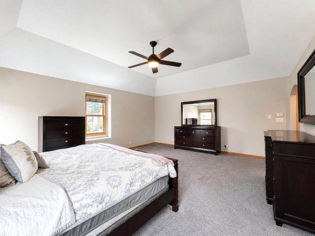 376 Amy Court, Glen Ellyn, IL 60137