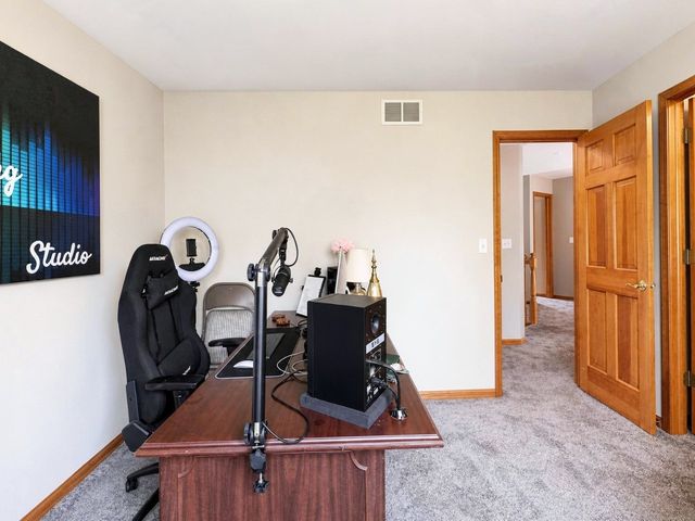 376 Amy Court, Glen Ellyn, IL 60137