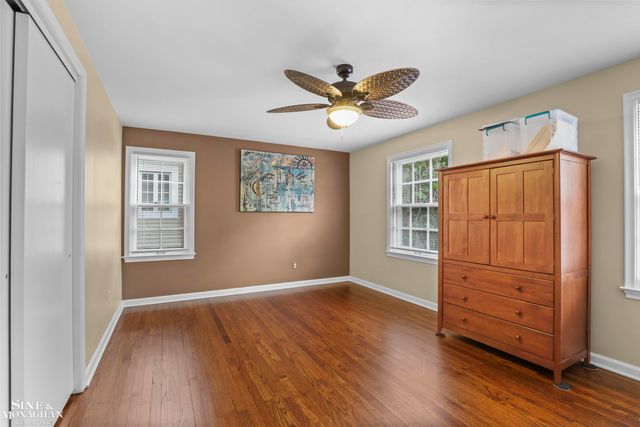 962 Lincoln Road, Grosse Pointe, MI 48230
