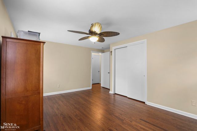 962 Lincoln Road, Grosse Pointe, MI 48230