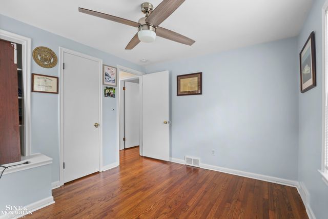 962 Lincoln Road, Grosse Pointe, MI 48230
