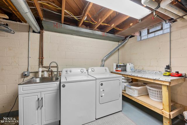 962 Lincoln Road, Grosse Pointe, MI 48230