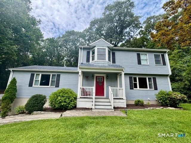500 Wolcott Lane, Orange, CT 06477
