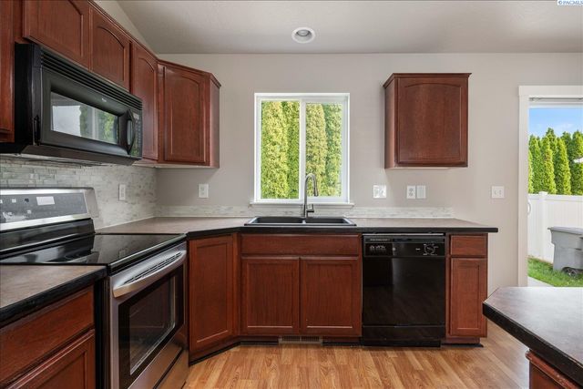 1580 Foxglove Ave, Richland, WA 99352