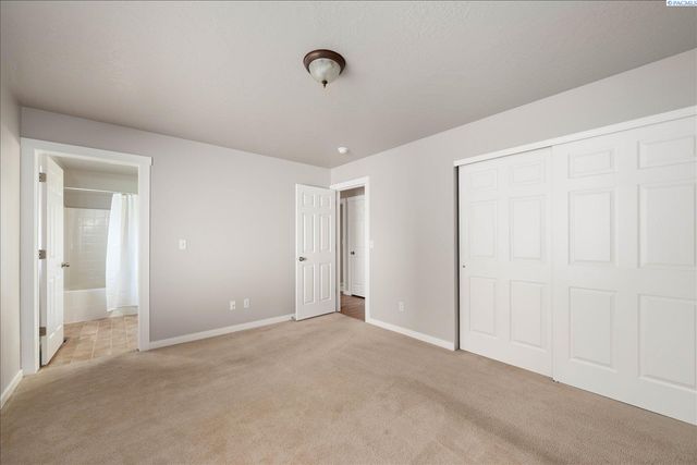 1580 Foxglove Ave, Richland, WA 99352