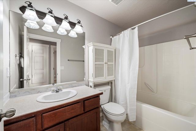 1580 Foxglove Ave, Richland, WA 99352