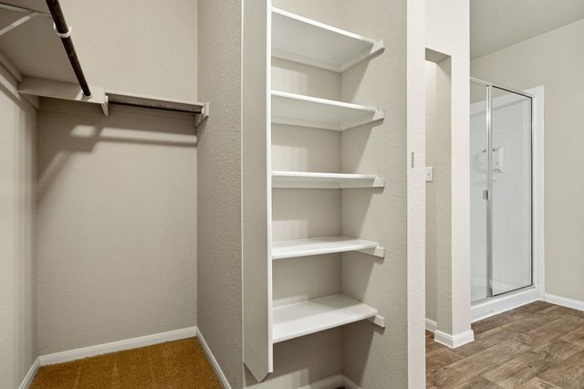 152 Cibolo Creek DR, Kyle, TX 78640