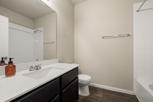 152 Cibolo Creek DR, Kyle, TX 78640