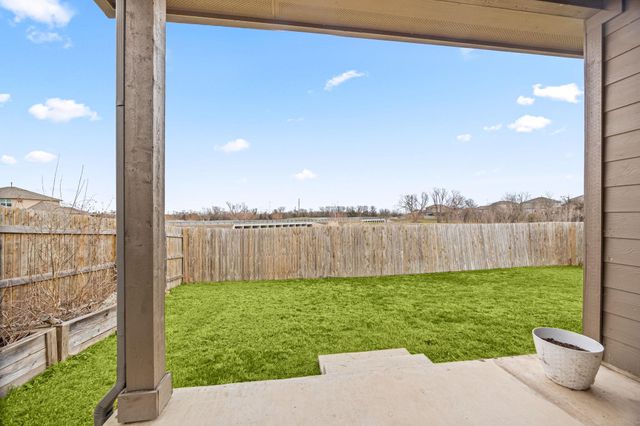 152 Cibolo Creek DR, Kyle, TX 78640