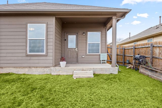 152 Cibolo Creek DR, Kyle, TX 78640