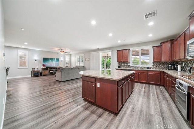 6514 Crescendo Court, Eastvale, CA 92880