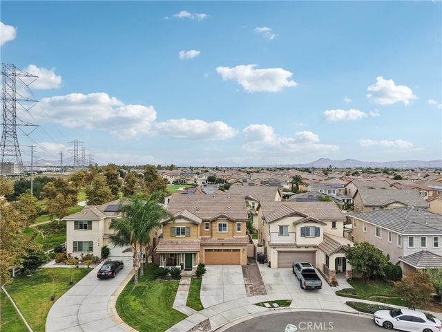 6514 Crescendo Court, Eastvale, CA 92880
