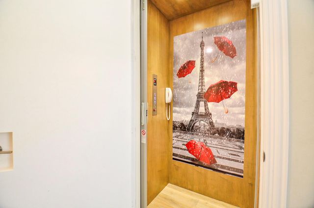 2431 Prairie Hollow Lane, Houston, TX 77077