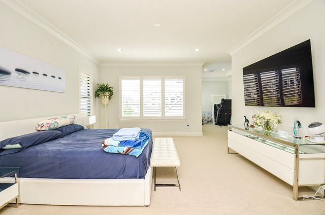 2431 Prairie Hollow Lane, Houston, TX 77077