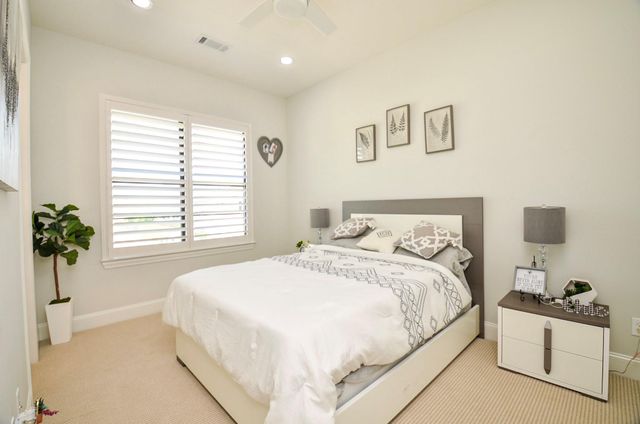 2431 Prairie Hollow Lane, Houston, TX 77077