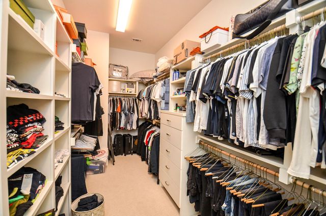 2431 Prairie Hollow Lane, Houston, TX 77077