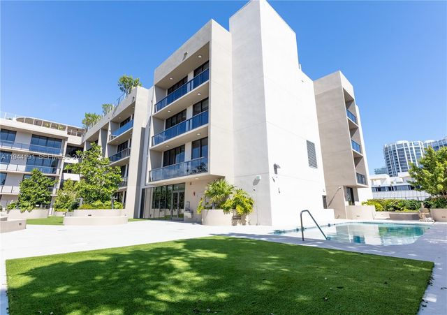 3034 Oak Avenue 408, Coconut Grove, FL 33133