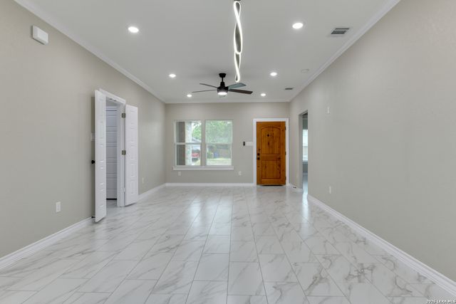 5507 PAGELAND DR, Kirby, TX 78219