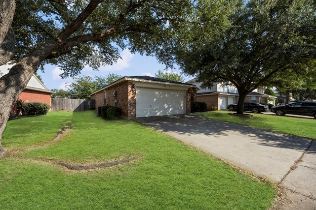 617 Bluejay Drive, Saginaw, TX 76131
