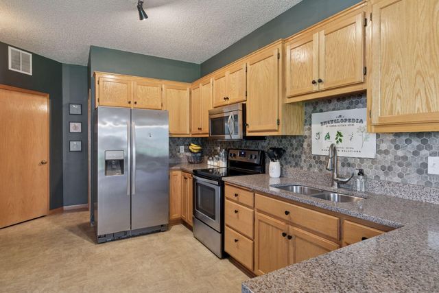 16790 Embers Avenue, Farmington, MN 55024