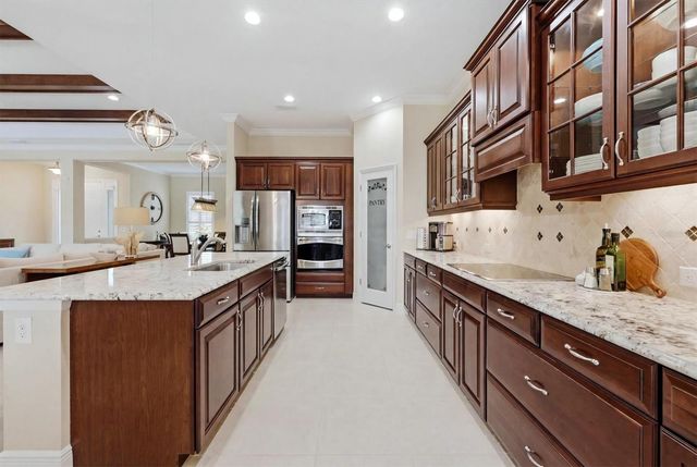 295 MARSH CREEK ROAD, Venice, FL 34292
