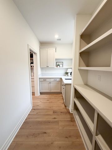 1630 N Forestview St, Wichita, KS 67235